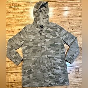 Lucky Brand Women’s Camo Utility Jacket Button Zipper‎ Flap Pockets Size S